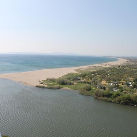 Apartamento De Dos Habitaciones Con Vistas Al Mar إمبوريابرافا المظهر الخارجي الصورة